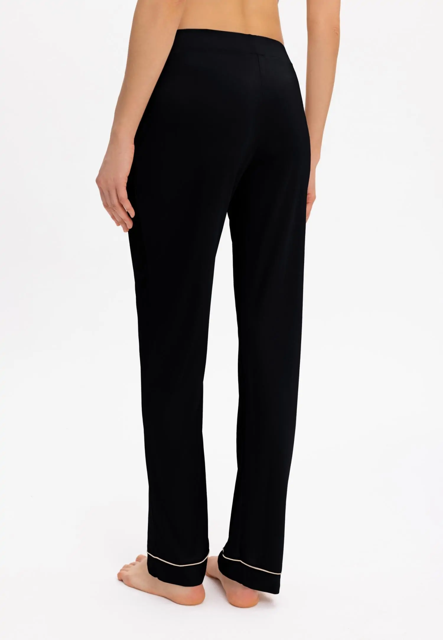 Пижама W22-00SV400 Marc & André