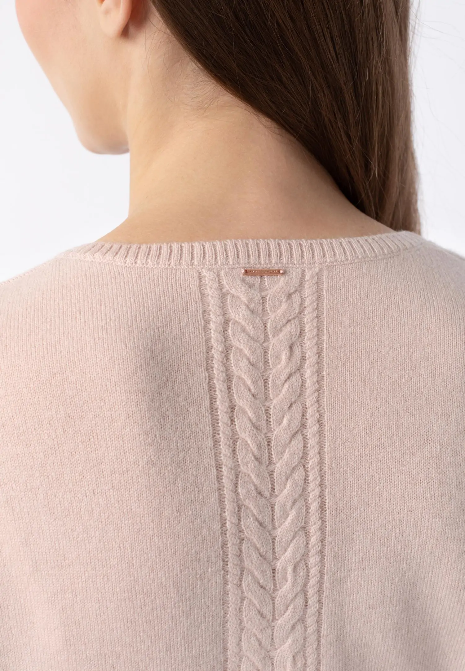 Джемпер с V-образным вырезом W24-00CH0216 Marc & André