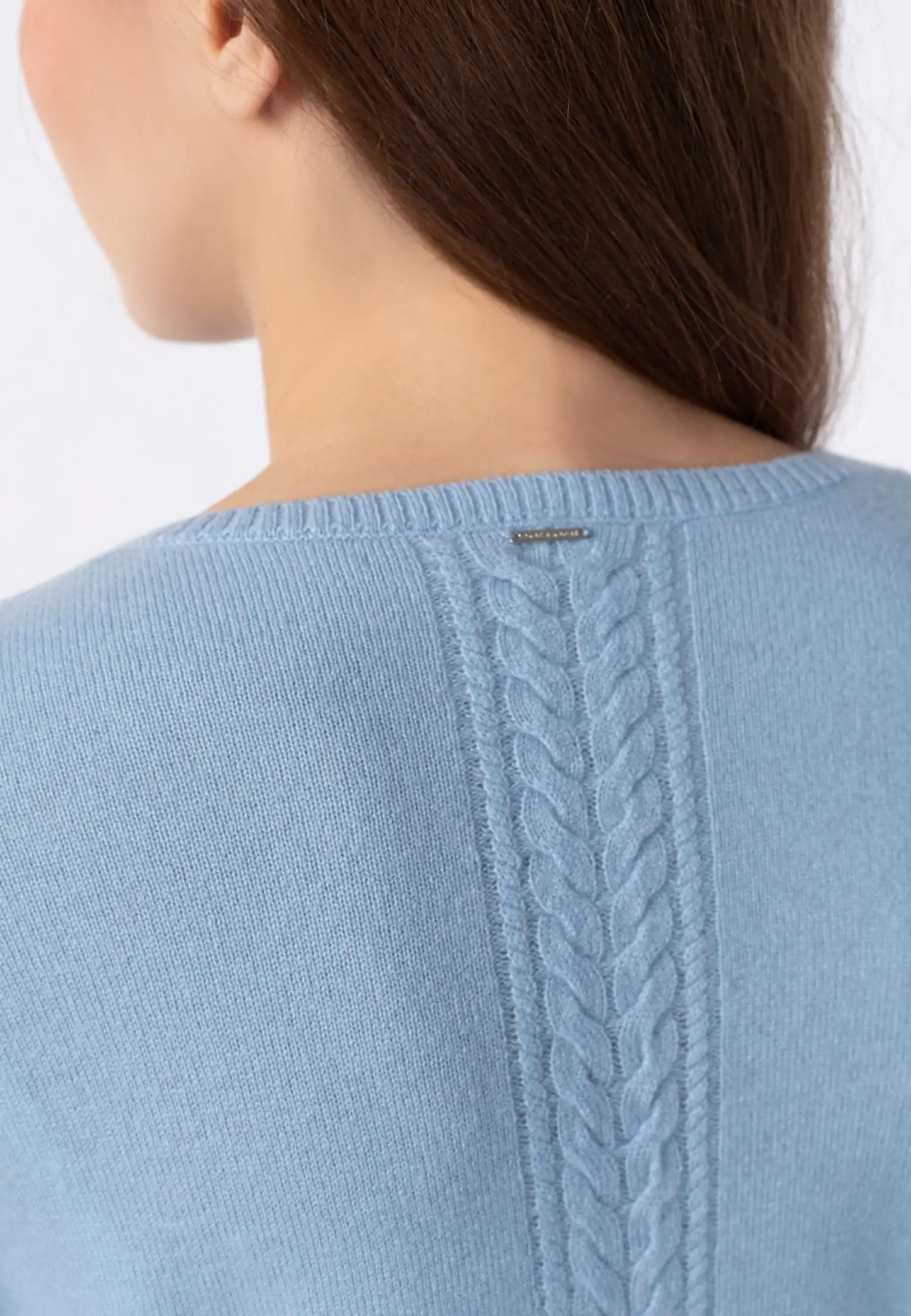 Джемпер с V-образным вырезом W24-00CH0416 Marc & André