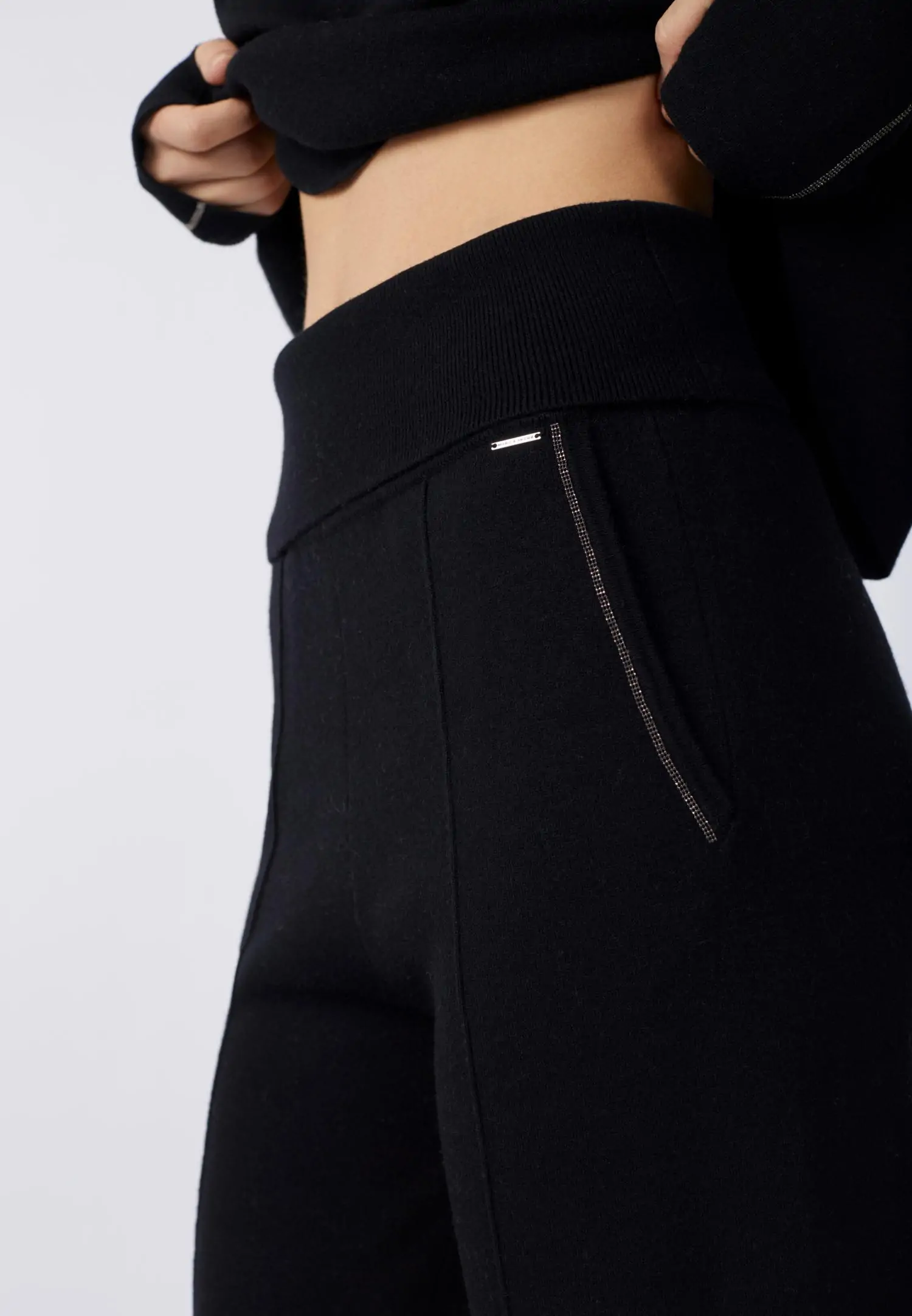 Брюки W24-00CH1110 Marc & André