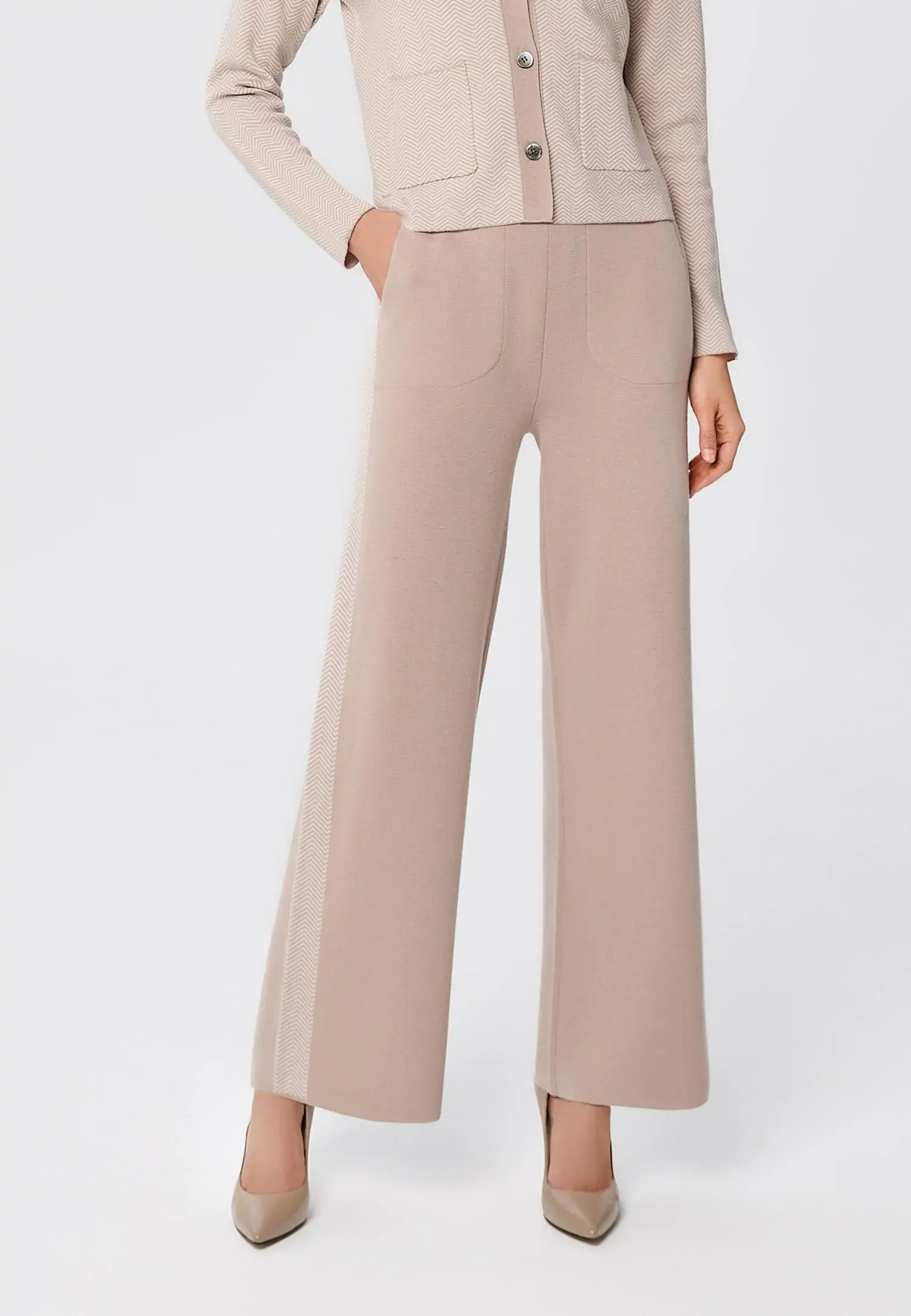 Брюки W25-00CH0110 Marc & André