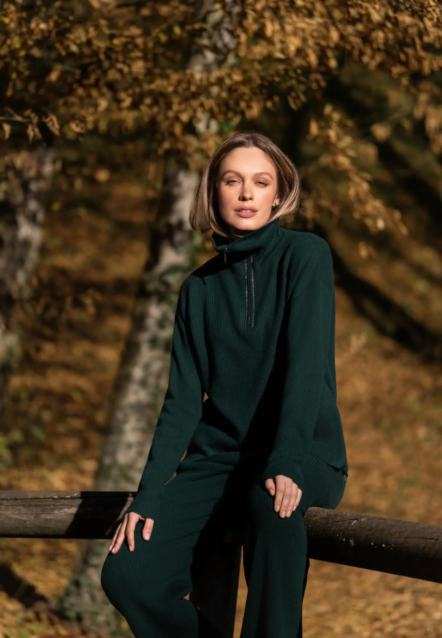 Свитер с воротником на молнии W25-00CH0323 Marc & André