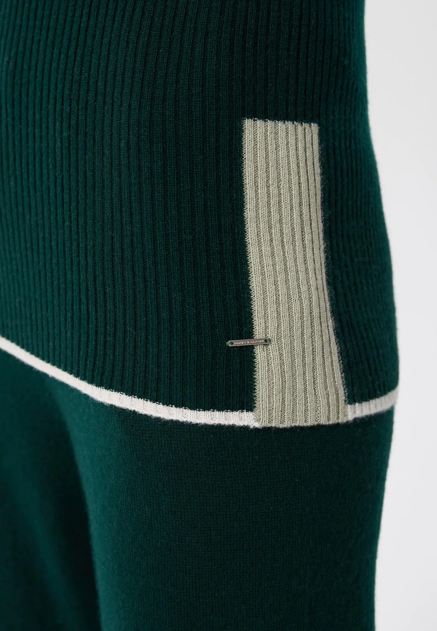 Джемпер без рукавов W25-00CH0705 Marc & André