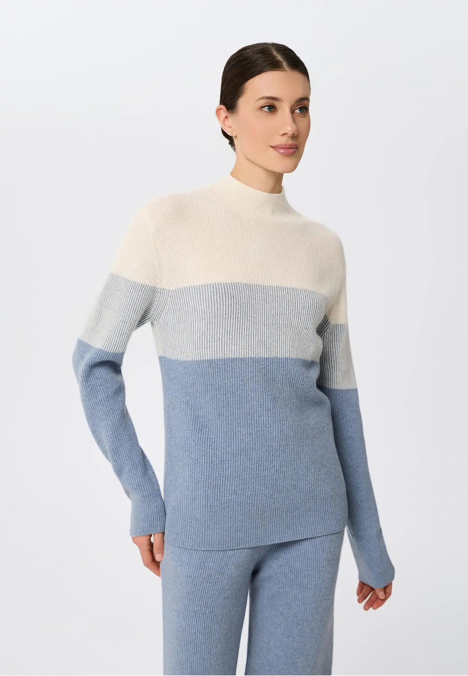 Свитер W25-00CH0918 Marc & André