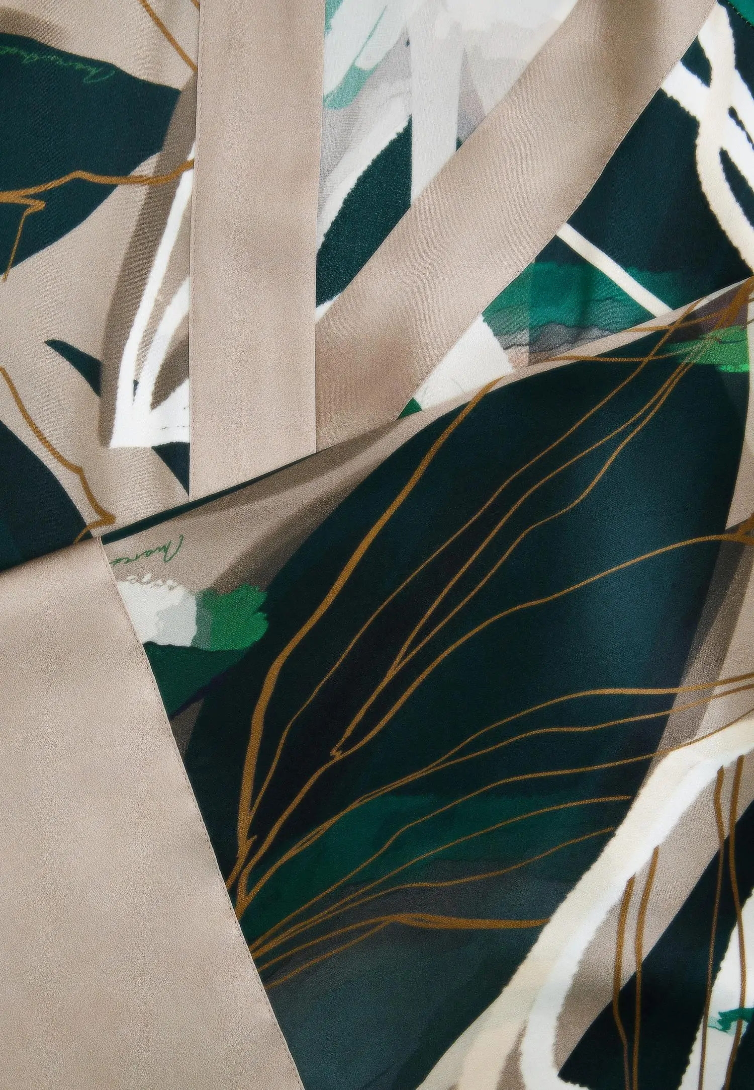 Халат W25-00SS301-L Marc & André