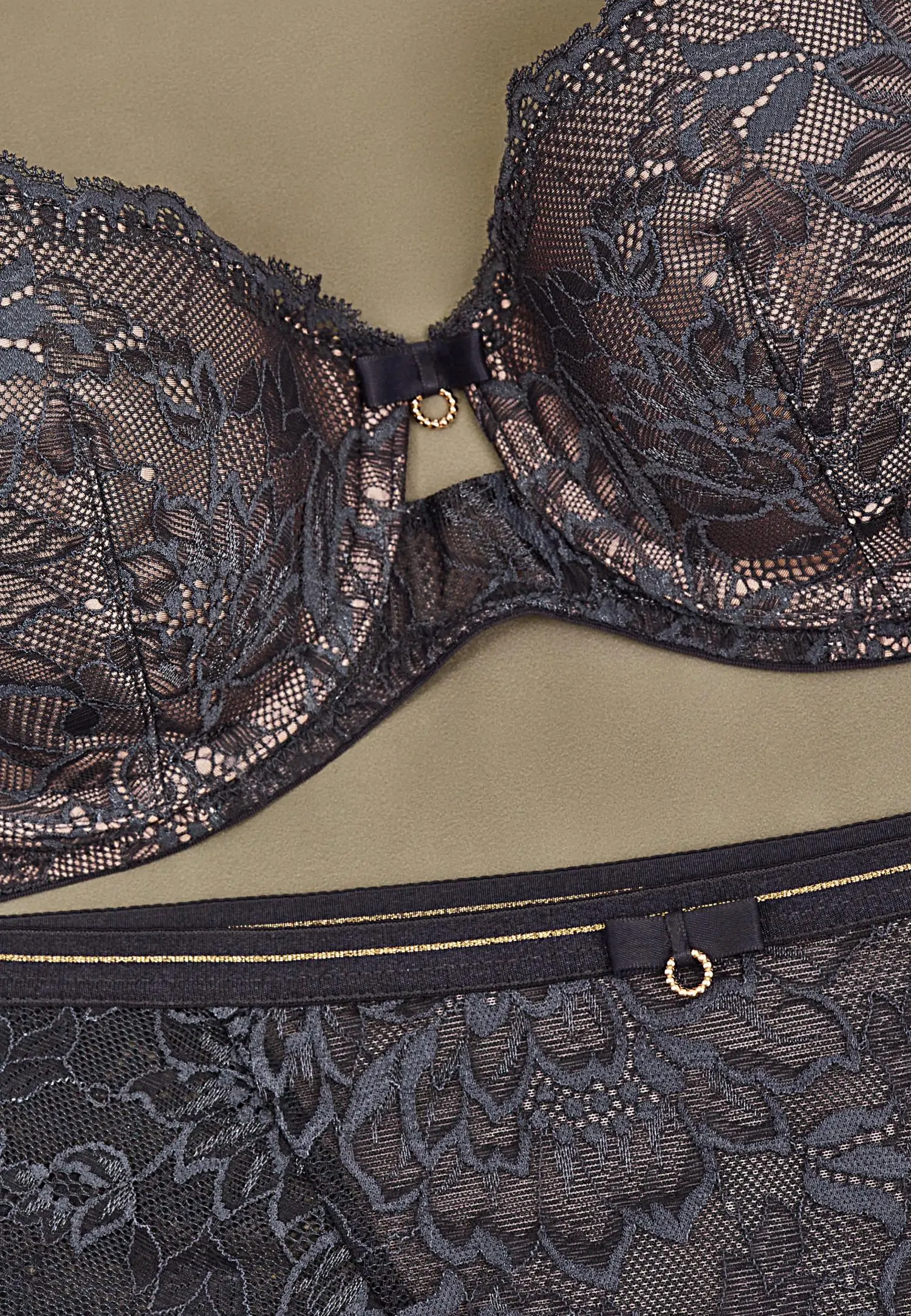 Бюстгальтер W25-0615-04-RGM-LY Marc & André